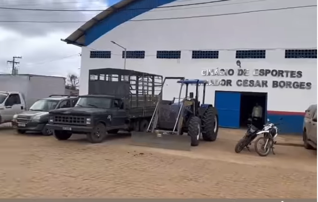 PETO recupera veículos roubados em operação na zona rural de Maracás PETO recupera veículos roubados em operação na zona rural de Maracás