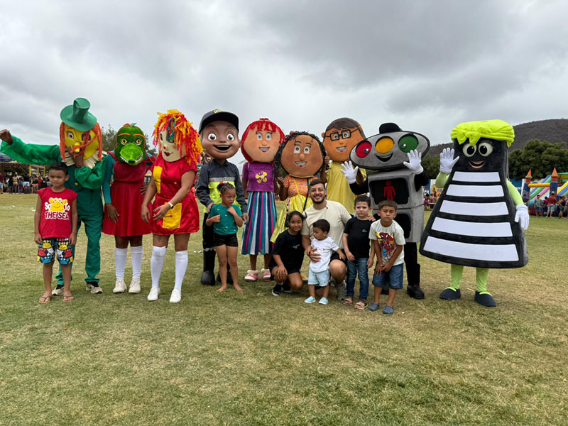 Prefeitura de Manoel Vitorino realiza Dia das Crianças histórico para estudantes da Rede Municipal