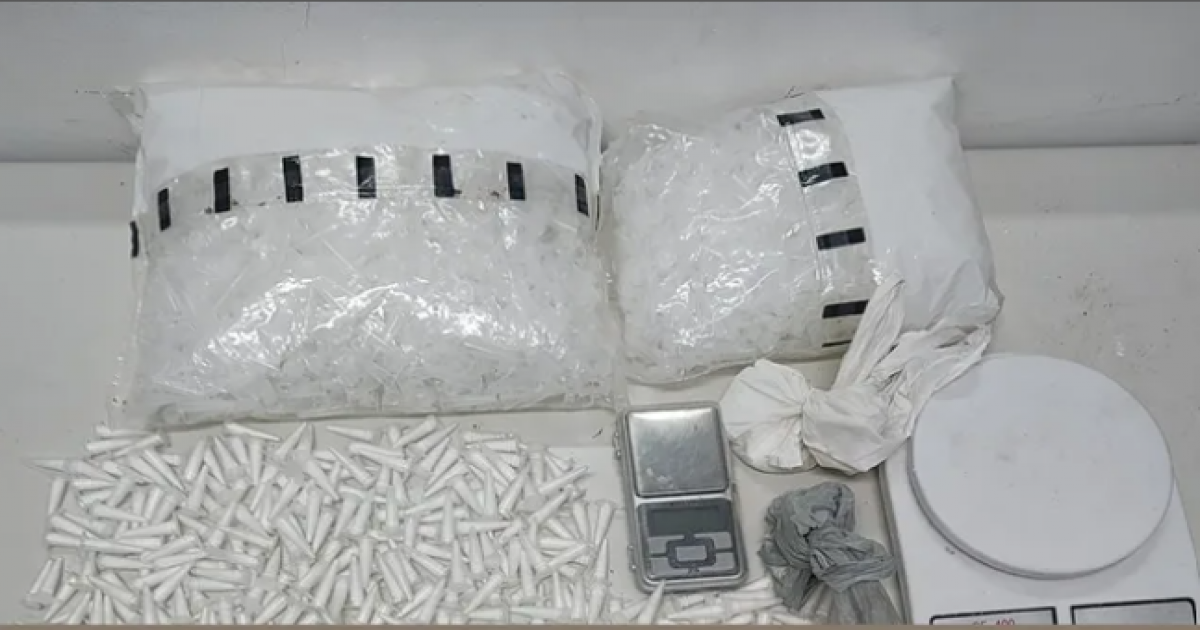 Polícia Militar apreende grande quantidade de drogas no bairro Km 3, em Jequié