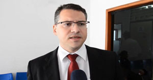 Bui Bulhões homenageia juiz Marcos Ledo com o Título de Cidadania Jequieense