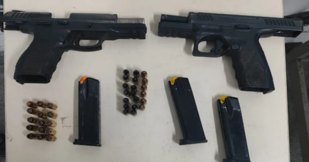 Ipiaú | Dois homem foram detidos armados com pistolas após ameaçar uma pessoa