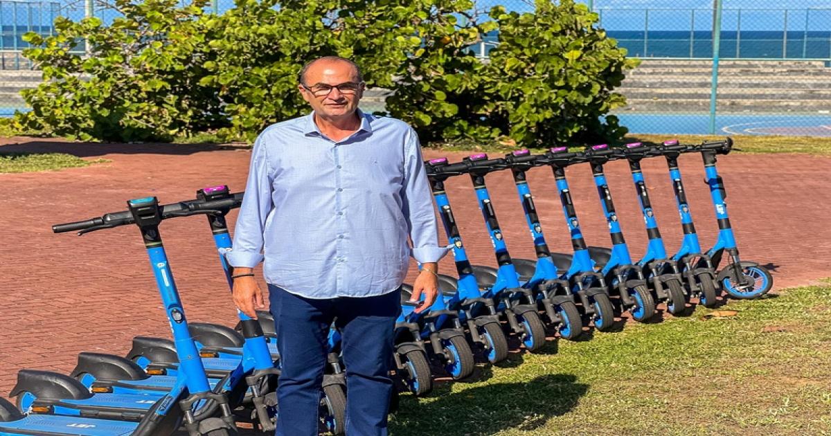 CCJ da Alba aprova projeto de Hassan que obriga empresas de patinetes elétricos a fornecer capacetes aos usuários