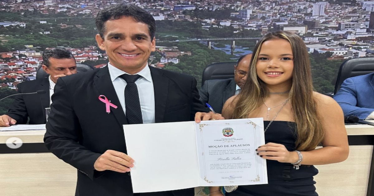 Atleta jequieense Pérolla Pires é homenageada na Câmara após destaque nacional