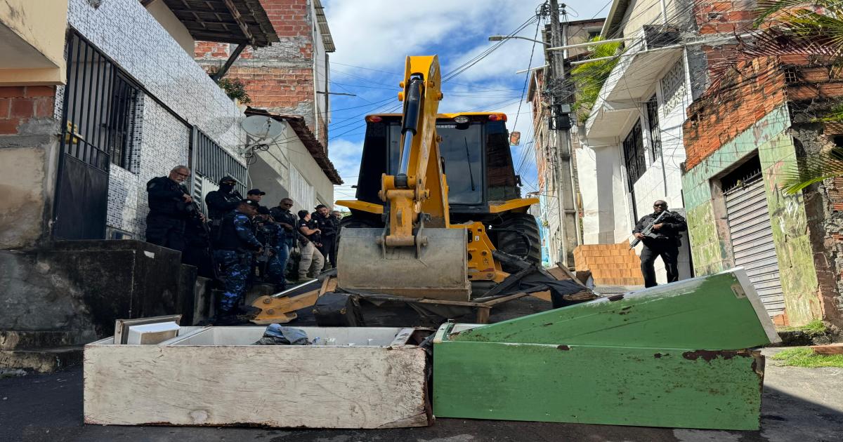 Polícia Civil desobstrui mais de 15 ruas durante Operação Barricada II