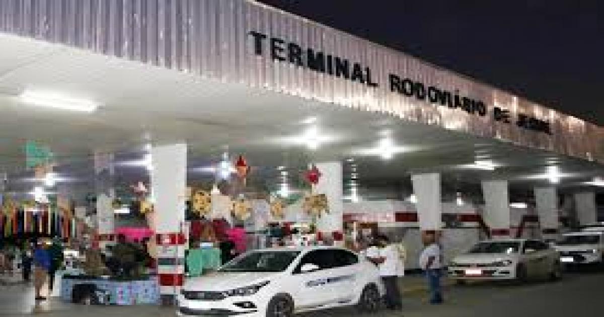 PM recupera celular furtado na rodoviária e conduz suspeito à delegacia em Jequié