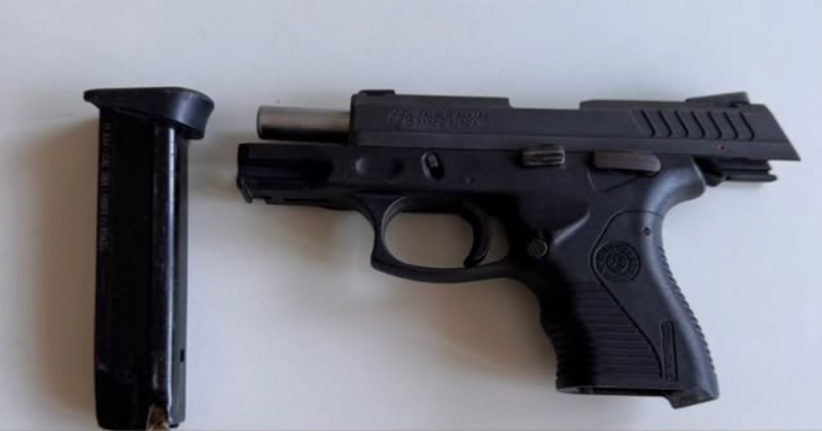 PM intercepta veículos, apreende arma de fogo e prende suspeito em Itaquara