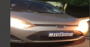 Jequié | Motorista de carro por aplicativo atropela pessoas e atinge carro estacionado na Vila Aeroporto