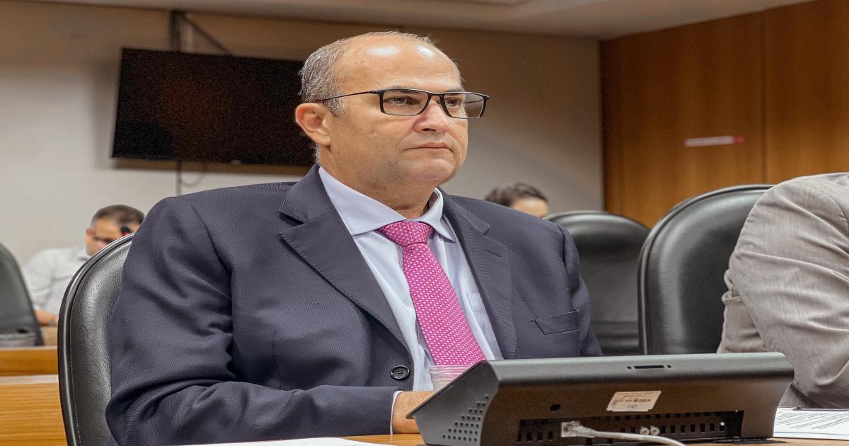 Deputado Hassan solicita sistemas de abastecimento de água para Barragem de Pedras e distrito de Florestal