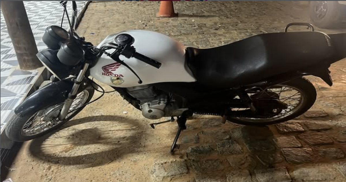 93ª CIPM apreende veículo com sinais de adulteração durante Operação Verão em Maracás