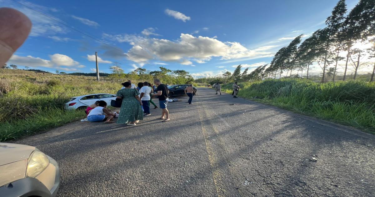 Acidente na BA-650 deixa um morto e cinco feridos nas proximidades da Fazenda Oceania