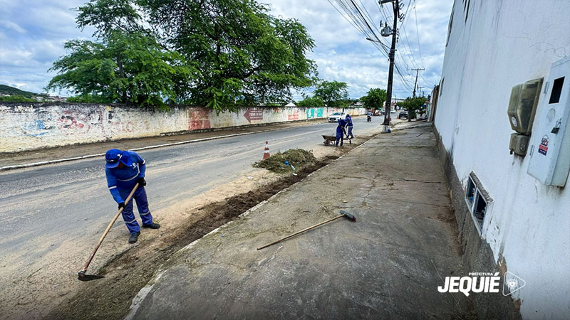 Prefeitura de Jequié contempla novos bairros e localidades com mutirão de limpeza urbana