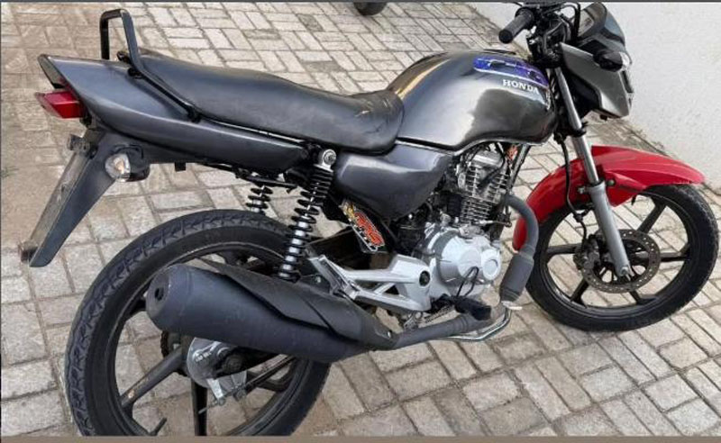 Polícia Militar recupera motocicleta roubada e apreende menor em Jaguaquara