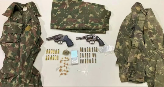 Polícia Militar frustra ataque de facção, apreende armas e drogas e prende suspeitos de tentativas de homicídio em Jaguaquara