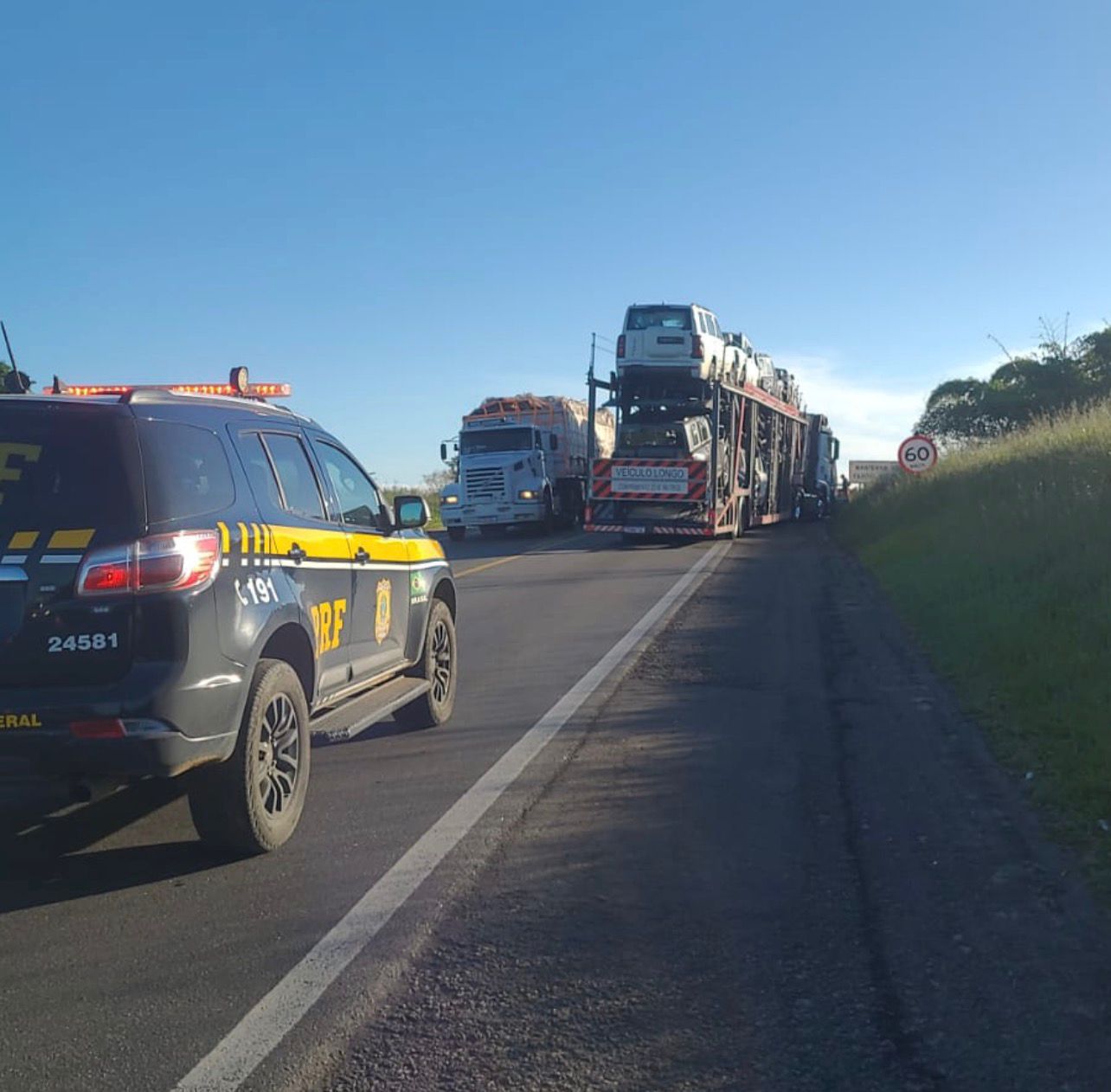 Grave acidente na BR-116 deixa dois mortos e interdita parcialmente a rodovia