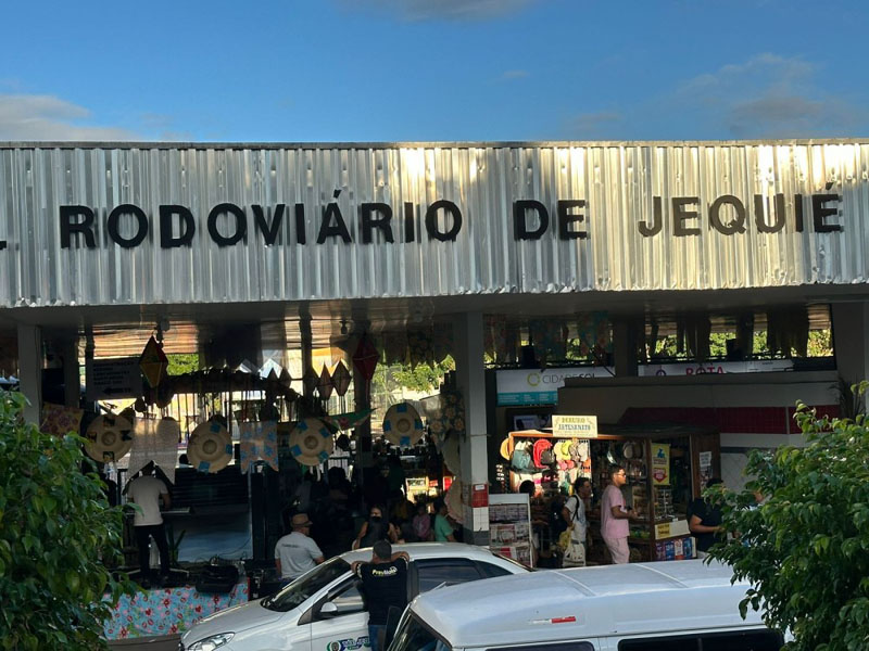 Homem com mandado de prisão é detido após reconhecimento facial na Rodoviária de Jequié