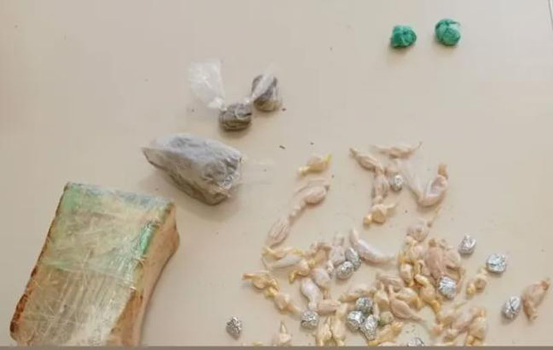 Polícia apreende drogas após suspeito fugir em área de matagal em Itagi