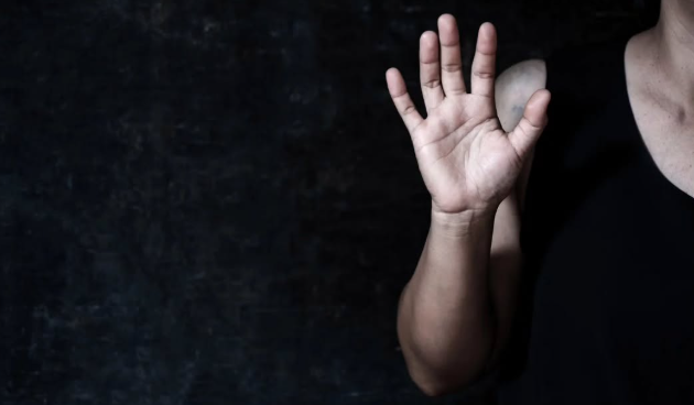 PM conduz casal à delegacia após denúncia de violência doméstica em Jequié