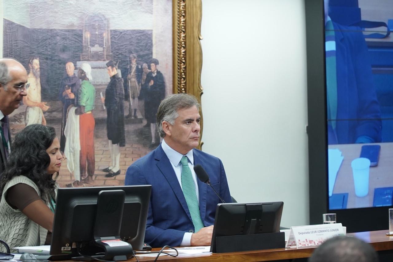 Leur Lomanto Jr. destaca aprovação da PEC da maioridade penal e afirma que medida responde à escalada da violência no país