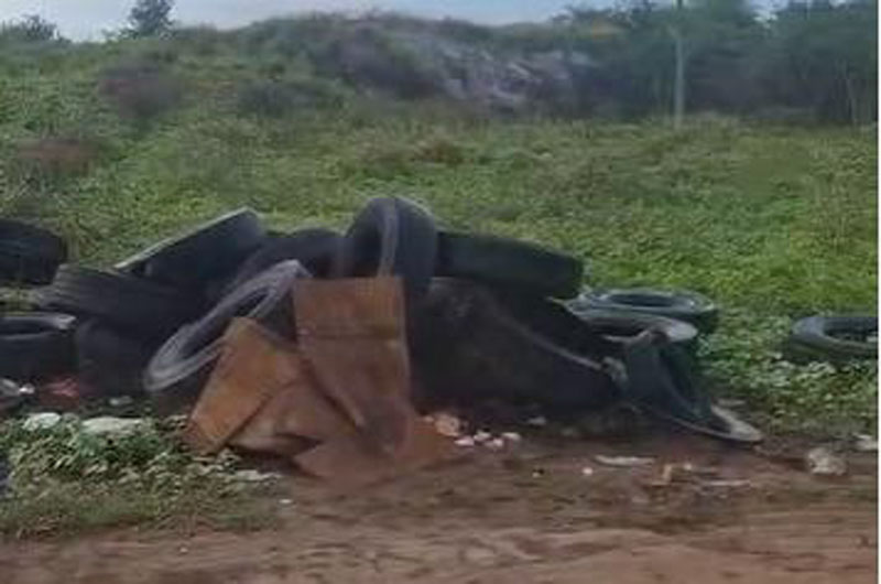 Descarte irregular de pneus e entulhos pode gerar multa a partir de R$ 1 mil em Jequié Descarte irregular de pneus e entulhos pode gerar multa a partir de R$ 1 mil em Jequié