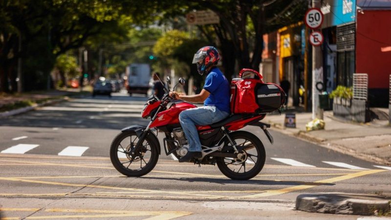 ZÉ COCÁ ANUNCIA IPVA GRÁTIS PARA MOTOS USADAS COMO FERRAMENTA DE TRABALHO ZÉ COCÁ ANUNCIA IPVA GRÁTIS PARA MOTOS USADAS COMO FERRAMENTA DE TRABALHO