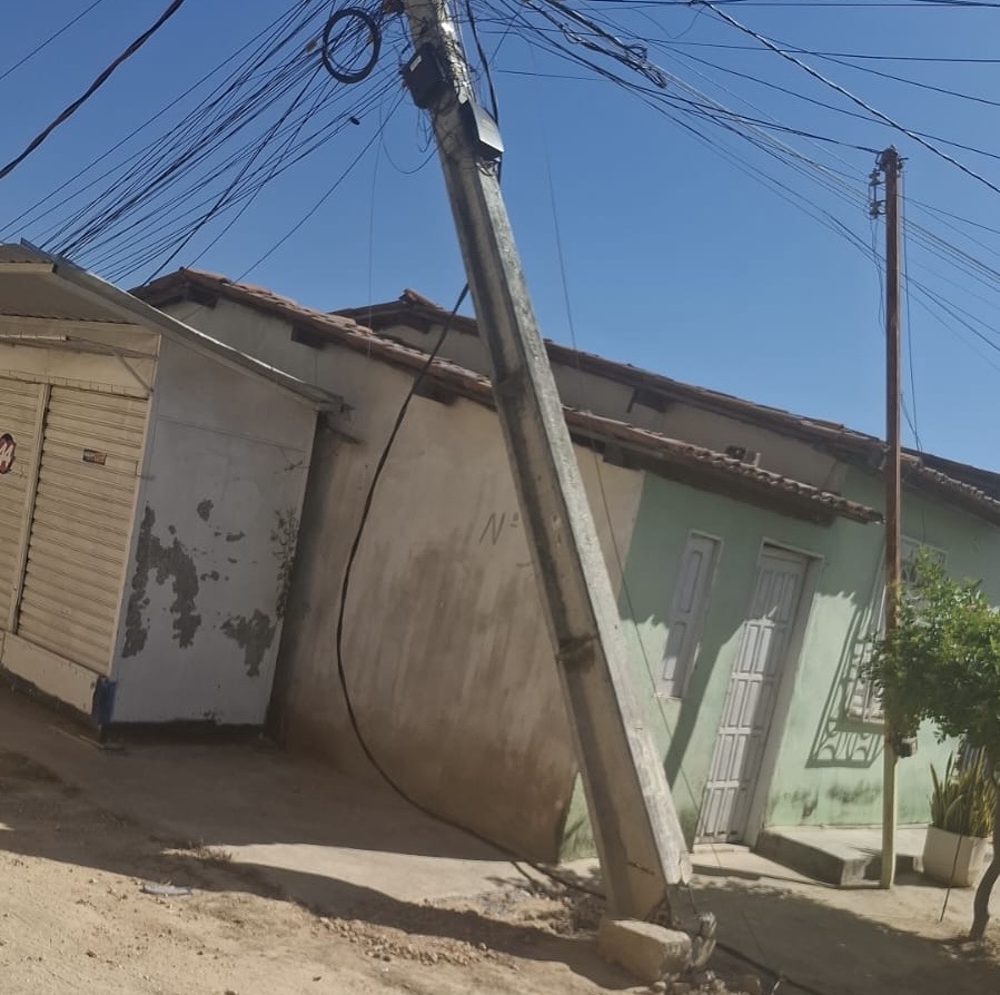 Jequié Pede Socorro: O Impacto dos Veículos Pesados nas Vias Urbanas Jequié Pede Socorro: O Impacto dos Veículos Pesados nas Vias Urbanas