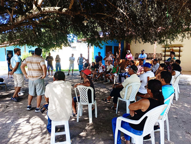 Moradores e produtores da Fontinha se reúnem para cobrar água e melhorias para a comunidade Moradores e produtores da Fontinha se reúnem para cobrar água e melhorias para a comunidade