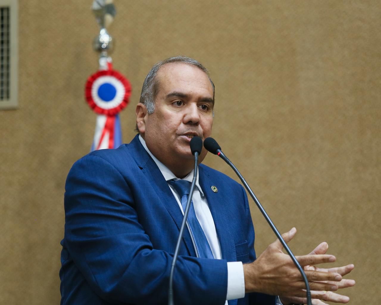 O sentimento de mudança ganhou tração na Bahia inteira, diz Sandro Régis