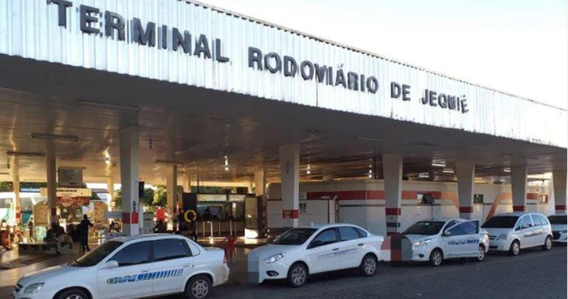 Homem com mandado por tentativa de feminicídio é preso na rodoviária de Jequié