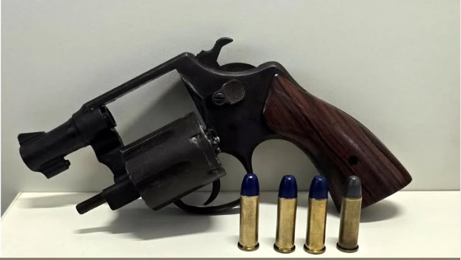 PM apreende arma de fogo durante fiscalização com a ADAB em Camacan