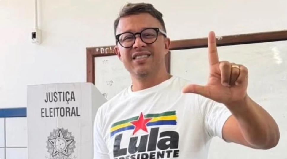 Áudio de sindicalista revela ação coordenada para adesivar ônibus e prejudicar transporte nas eleições
