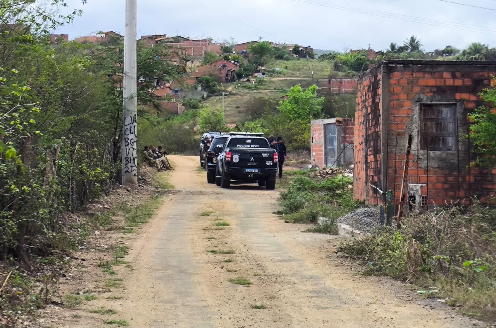 Quatro homens são presos e adolescente é apreendido durante Operação Dominus em Jequié