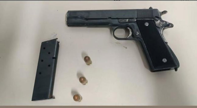 Dupla é presa com pistola calibre .45 durante Operação Harpia em Jequié