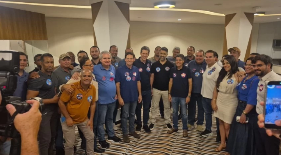 Prefeito Rodrigo Andrade declara apoio a ACM Neto
