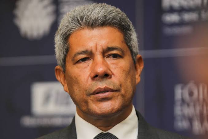 APÓS CRITICAR PRIMEIRA-DAMA DE JEQUIÉ, JERÔNIMO VOLTA A SER CONFRONTADO COM FALA SOBRE JOGAR ELEITORES DE BOLSONARO EM VALA