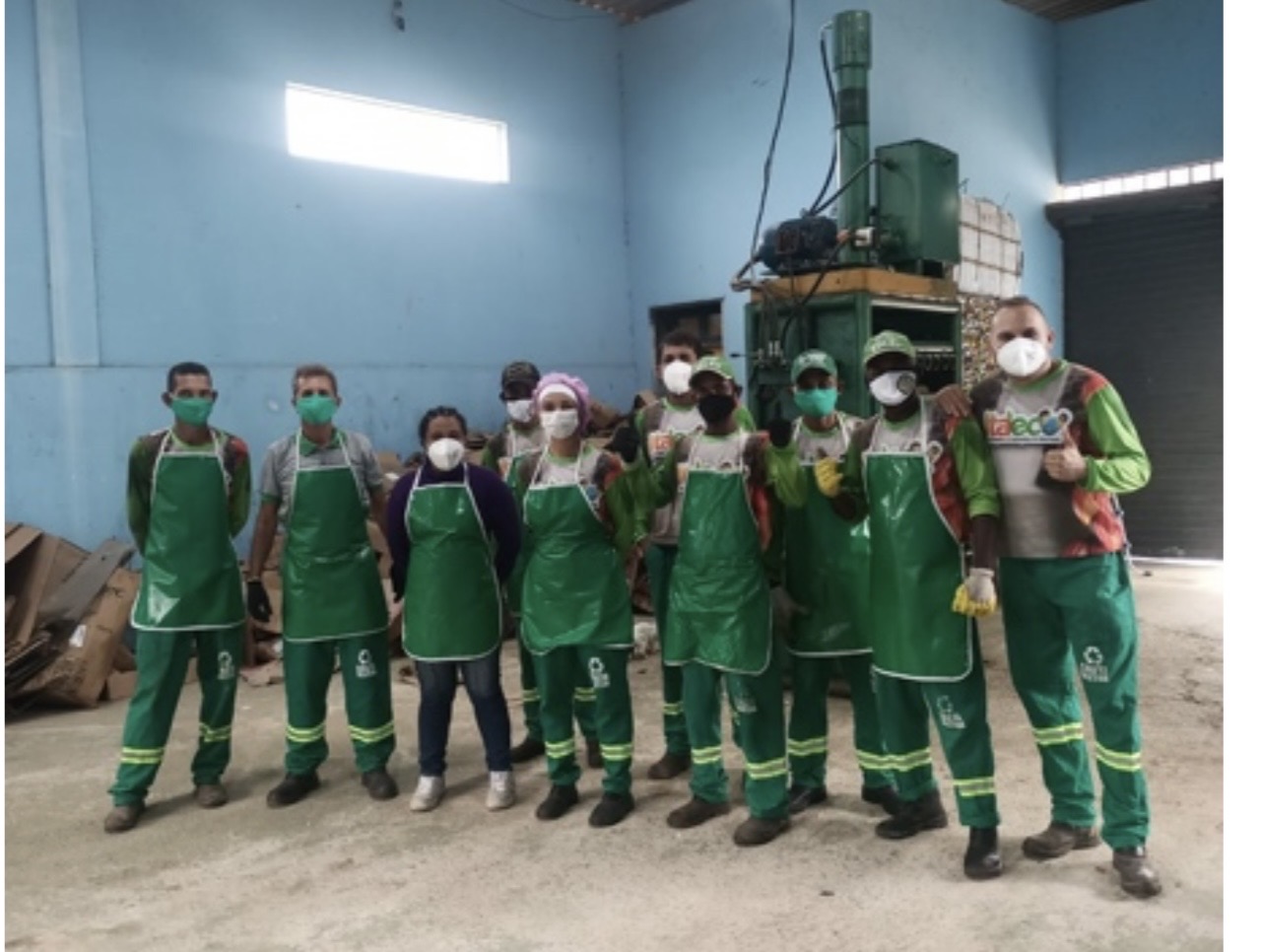 DA MORTE PARA A VIDA: HÁ UM ANO, ITAGI ENTERRAVA SEU LIXÃO E PLANTAVA O FUTURO DA MORTE PARA A VIDA: HÁ UM ANO, ITAGI ENTERRAVA SEU LIXÃO E PLANTAVA O FUTURO