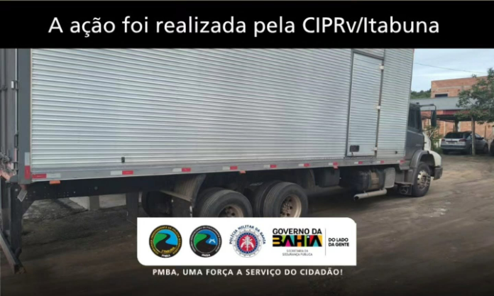 Motorista é preso após tentar subornar policiais durante fiscalização na BA-001, em Porto Seguro