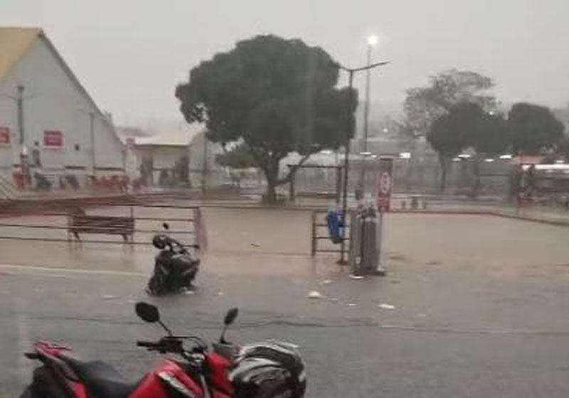 INMET emite alerta amarelo para Jequié devido à previsão de chuvas e ventos intensos INMET emite alerta amarelo para Jequié devido à previsão de chuvas e ventos intensos