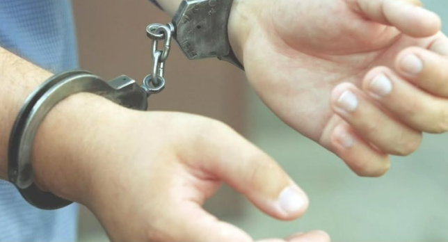 Polícia apreende drogas após ocorrência com disparos de arma de fogo no Residencial Cachoeirinha, em Jequié Polícia apreende drogas após ocorrência com disparos de arma de fogo no Residencial Cachoeirinha, em Jequié
