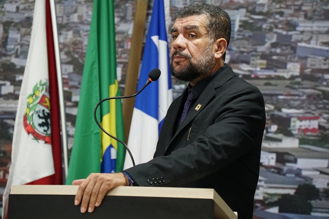 André do Sintracal propõe sinalização viária na Otávio Mangabeira, na altura do trevo da Petyan André do Sintracal propõe sinalização viária na Otávio Mangabeira, na altura do trevo da Petyan