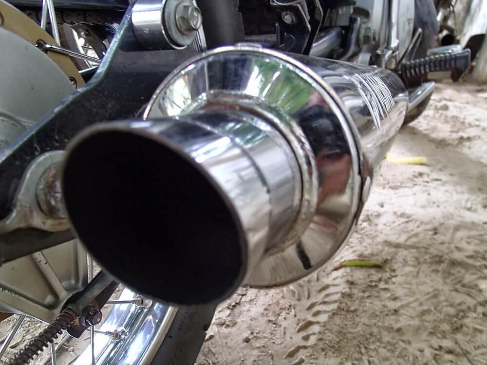 Motocicleta com descarga adulterada é apreendida pela PM em Maracás Motocicleta com descarga adulterada é apreendida pela PM em Maracás