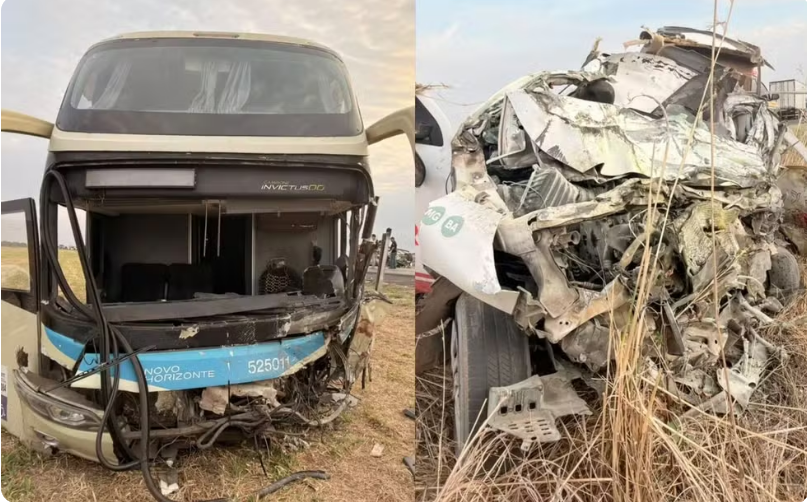 Colisão frontal entre ônibus e carro funerário deixa dois mortos na BR-020, em Correntina