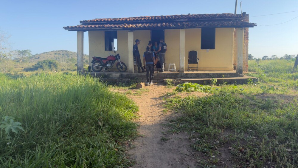 Gongogi: Homem é acusado de manter mulher presa em Nova Palma e impedir contato dela com familiares Gongogi: Homem é acusado de manter mulher presa em Nova Palma e impedir contato dela com familiares
