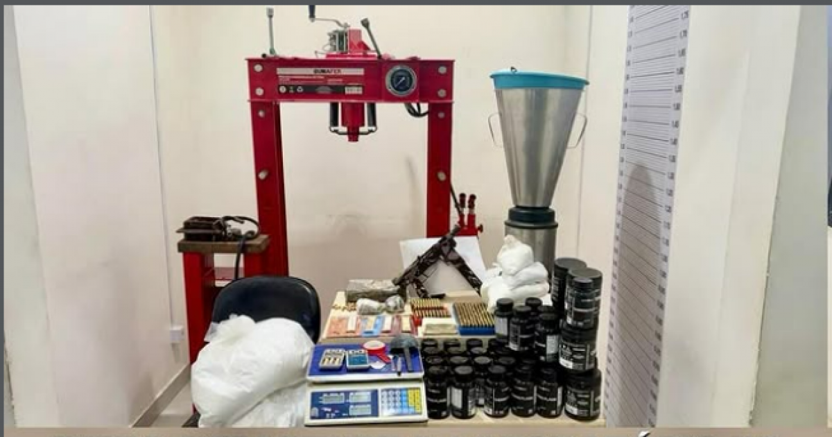 RONDESP Sudoeste desarticula laboratório de drogas e apreende submetralhadora em Vitória da Conquista