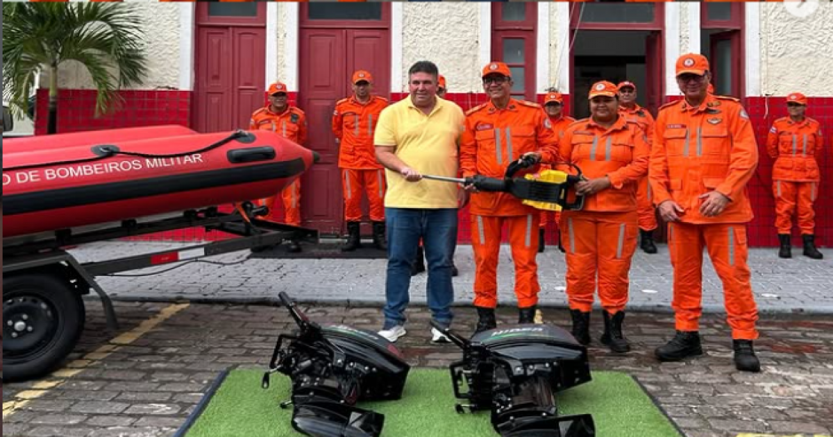 Deputado Patrick Lopes entrega equipamentos ao Corpo de Bombeiros de Ipiaú através de emenda parlamentar