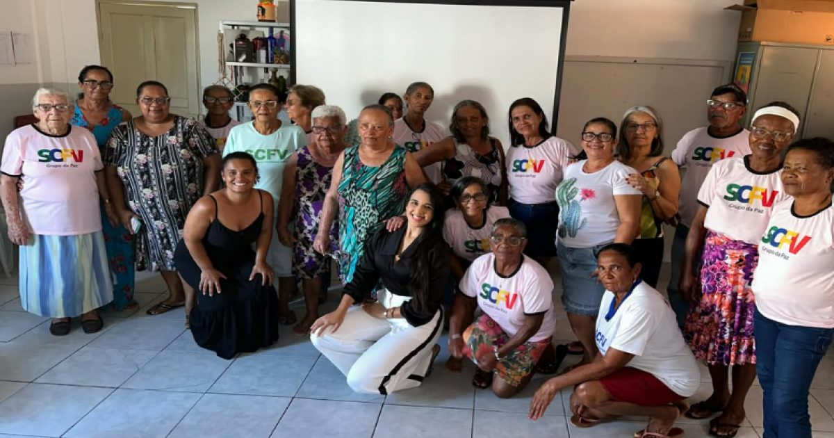 Lafaiete Coutinho | Cuidado, Movimento e Prevenção: Idosos do CRAS participam de palestra sobre prevenção de quedas