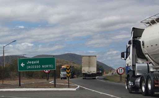 Movimento de greve dos caminhoneiros perde força e trecho de Jequié segue liberado