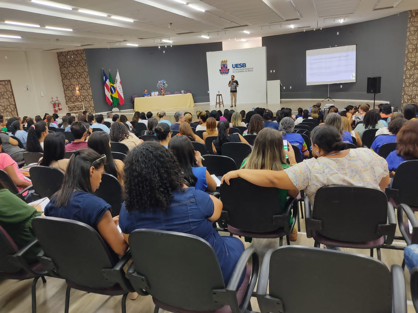 APAE de Jequié realiza II Seminário TEA