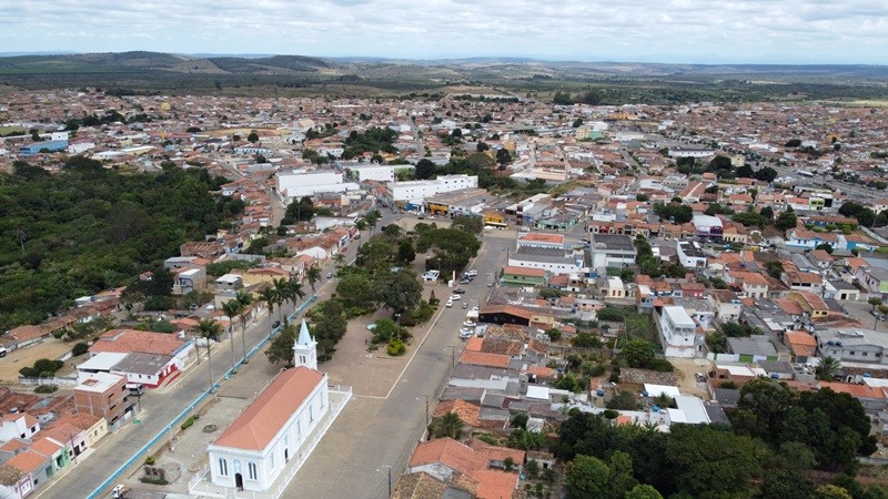 Maracás l Manoel Messias foi assassinado a tiros dentro do bar