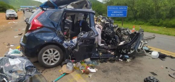 Jequié: Identificadas as duas mulheres mortas em acidente na BR 116