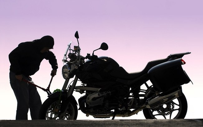 Moto furtada na véspera do feriado